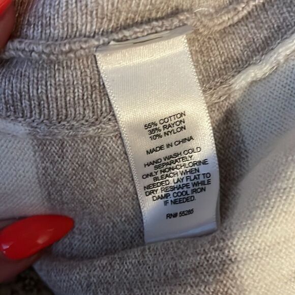 Express Cream stripped sweater size S - Picture 9 of 9